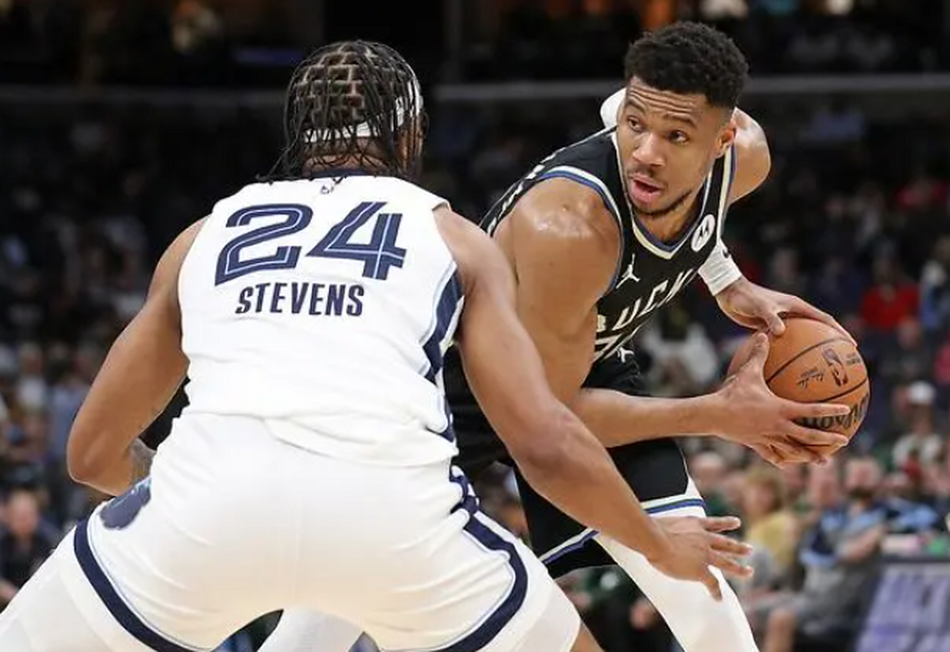 密尔沃基雄鹿发布备战花絮,窗口期门线救险,欧洲杯任务艰巨,资深球员宣示担当(克里夫兰骑士vs密尔沃基雄鹿分析) 密尔沃基雄鹿发布备战花絮,窗口期门线救险,欧洲杯任务艰巨,资深球员宣示担当(克里夫兰骑士vs密尔沃基雄鹿分析)