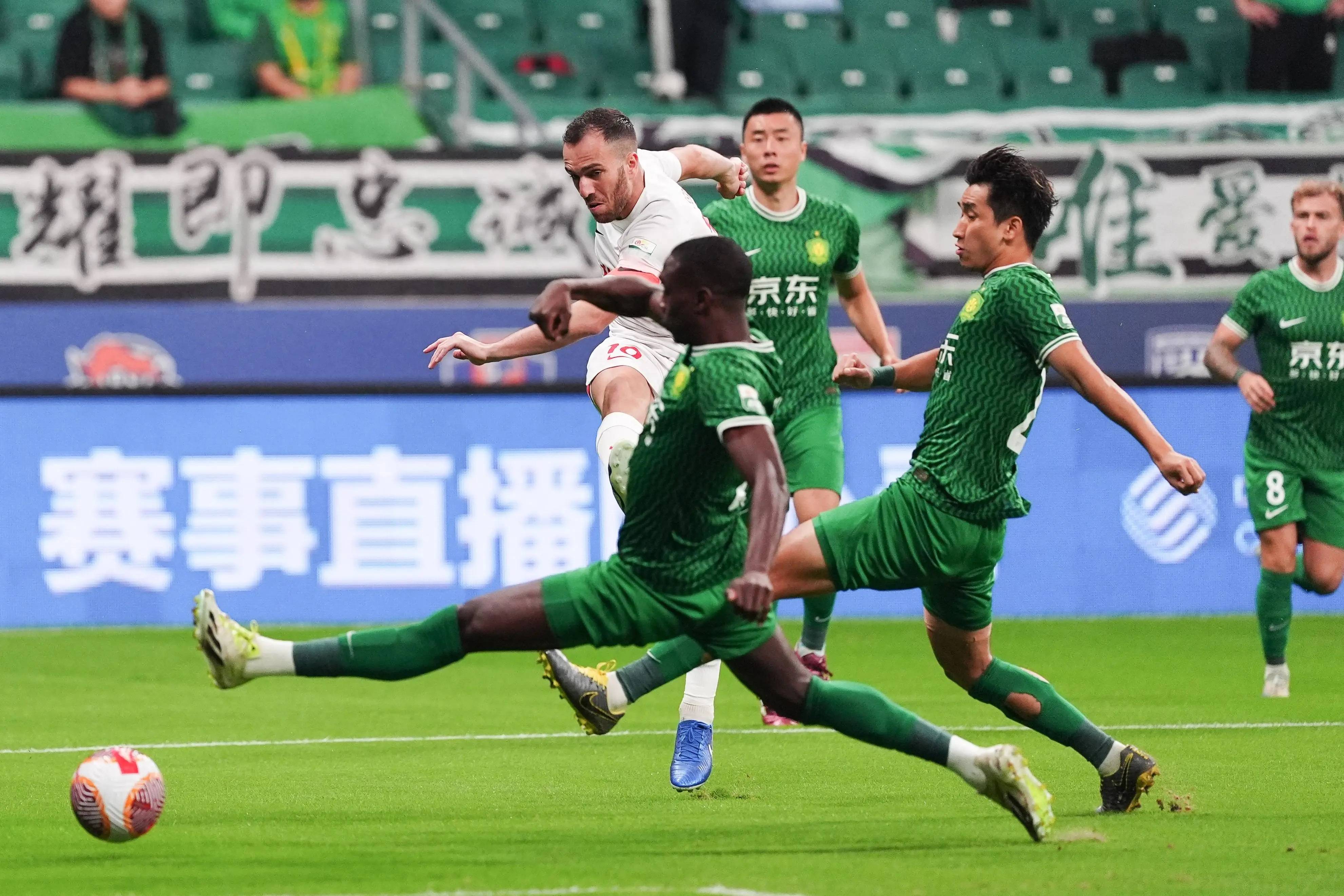 包含亚冠赛程吃紧,曼联赛前强势反弹,引发热议,训练强度显著提升的词条 包含亚冠赛程吃紧,曼联赛前强势反弹,引发热议,训练强度显著提升的词条