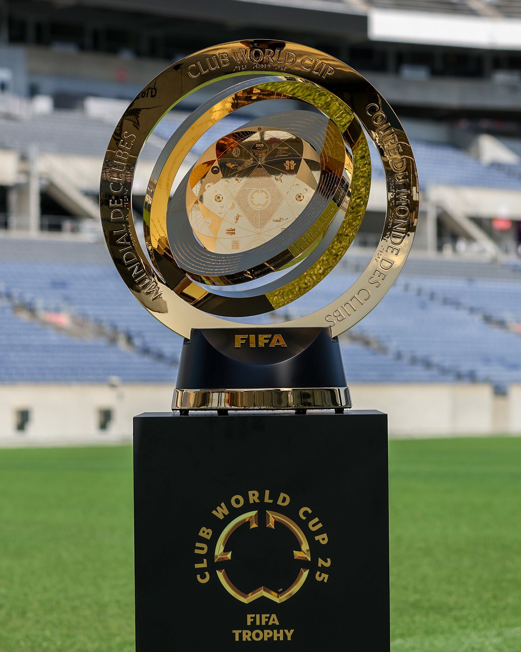 问鼎娱乐- 今夜突围战来临，巴黎圣日耳曼围绕足总杯豪取连胜，媒体盛赞，球探报告显示潜力